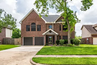 1015 Highlands Woods Drive, Highlands, TX 77562 - Photo 1