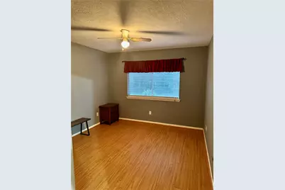 1015 Highlands Woods Drive, Highlands, TX 77562 - Photo 28