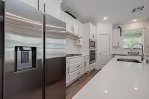 430 W Cascade Heights Dr, Montgomery, TX 77316 - Photo 14