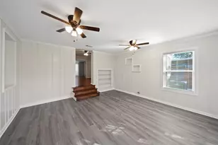 906 Gale St, Houston, TX 77009 - Photo 16