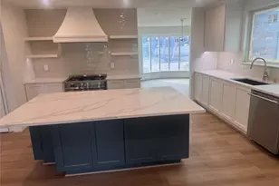 4726 Ivanhoe St, Houston, TX 77027 - Photo 6