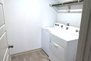 210 John House Ln, Rosharon, TX 77583 - Photo 18