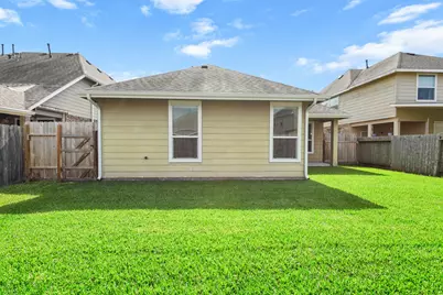 8319 Sweet Bay Circle S, Baytown, TX 77523 - Photo 20