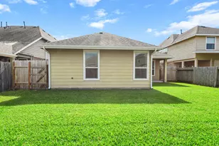 8319 Sweet Bay Circle S, Baytown, TX 77523 - Photo 20