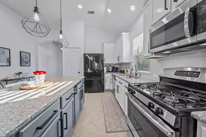 2611 Winding Creek Way, Conroe, TX 77385 - Photo 4