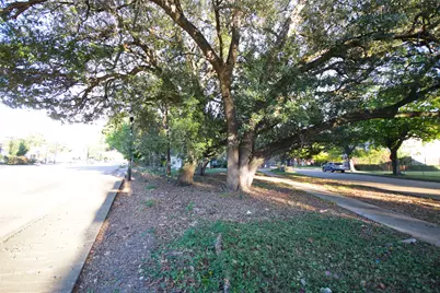 4210 Coleridge Street, Houston, TX 77005 - Photo 6