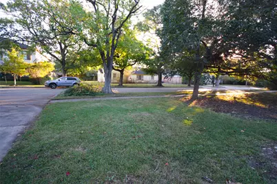 4210 Coleridge Street, Houston, TX 77005 - Photo 8