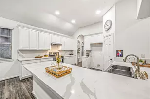 2010 Lincoln Crest Way, Sugar Land, TX 77498 - Photo 14
