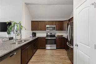 2725 Porter's Wy, Bryan, TX 77803 - Photo 4