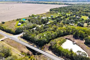6253 N FM 441 Rd, El Campo, TX 77437 - Photo 4