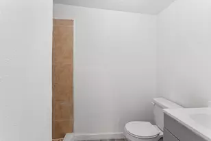 901 6th St, San Leon, TX 77539 - Photo 10