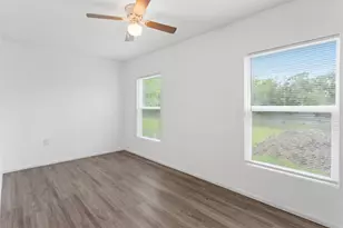 901 6th St, San Leon, TX 77539 - Photo 6