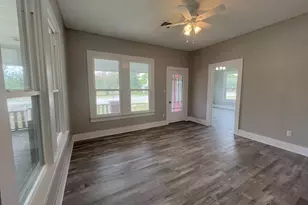 115 Summit St, Schulenburg, TX 78956 - Photo 18