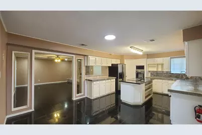 902 Ashford Parkway, Houston, TX 77077 - Photo 18
