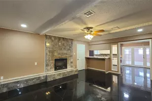902 Ashford Pkwy, Houston, TX 77077 - Photo 16