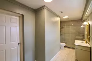 902 Ashford Pkwy, Houston, TX 77077 - Photo 20