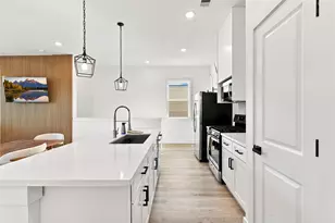 7948 Betty Boop St, Houston, TX 77028 - Photo 18