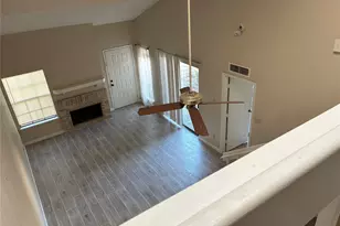 11917 Bob White Dr, Houston, TX 77035 - Photo 8