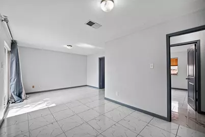 10911 Pecan Drive, La Porte, TX 77571 - Photo 16