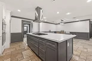 10054 Cedardale Dr, Houston, TX 77055 - Photo 12