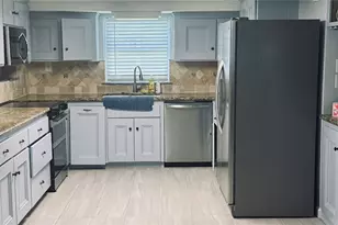 8720 Ocean Dr, Beach City, TX 77523 - Photo 6