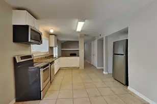4474 W Cypress Villas Dr, Spring, TX 77379 - Photo 6
