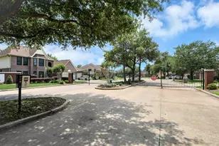 410 Barberry Ln, Baytown, TX 77520 - Photo 48