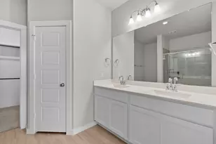 1203 Lancer Leap Dr, Alvin, TX 77511 - Photo 20