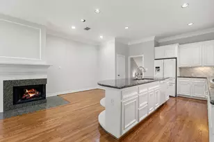 416 McGowen St, Houston, TX 77006 - Photo 12