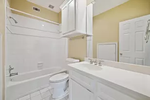 2 S Briar Hollow Ln, Houston, TX 77027 - Photo 26