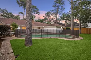12419 Overcup Dr, Houston, TX 77024 - Photo 28