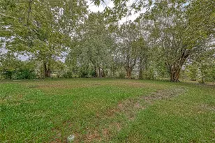 5707 Lakefield Dr, Houston, TX 77033 - Photo 14