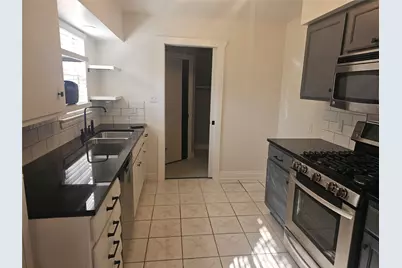 10510 Sierra Drive, Houston, TX 77051 - Photo 6