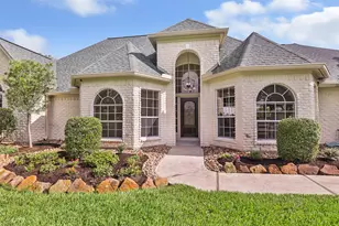 1030 Lillian Ln, Crosby, TX 77532 - Photo 2