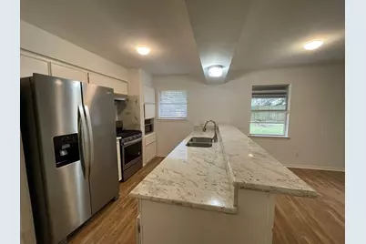 7219 Tanager Street, Houston, TX 77074 - Photo 2