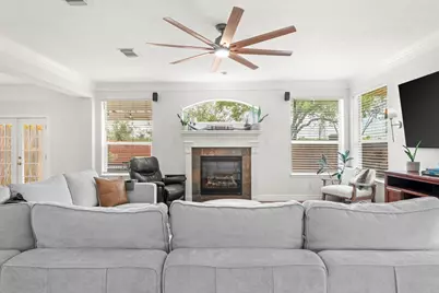 5223 Cottonwood Creek Lane, League City, TX 77573 - Photo 14