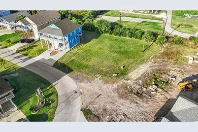 3935 Laguna Drive, Galveston, TX 77554 - Photo 16
