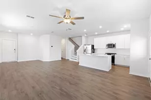 8112 Dartmoor St, Pearland, TX 77584 - Photo 2