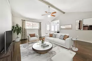 405 Linda Ln, Friendswood, TX 77546 - Photo 4