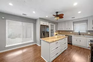 16118 York Minster Dr, Spring, TX 77379 - Photo 8