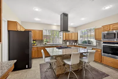 14 Treestar Place, The Woodlands, TX 77381 - Photo 10