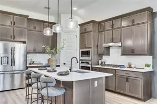 547 Selaura St, Rosenberg, TX 77471 - Photo 2