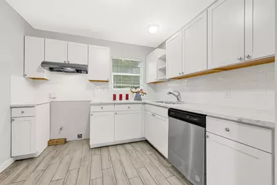 5009 Bataan Road, Houston, TX 77033 - Photo 12