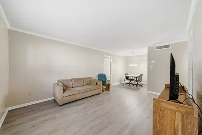 2350 Bering Drive #121, Houston, TX 77057 - Photo 4