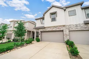 4127 Champlain Wy, Iowa Colony, TX 77583 - Photo 2