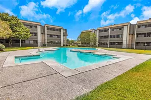 3035 Walnut Bend Ln, Houston, TX 77042 - Photo 22