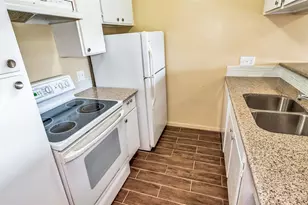 3035 Walnut Bend Ln, Houston, TX 77042 - Photo 12