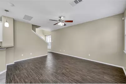 19 Peachridge Place, The Woodlands, TX 77382 - Photo 10