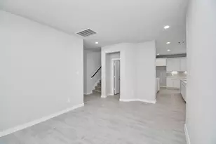323 Ice Shr Trl, Dayton, TX 77535 - Photo 10