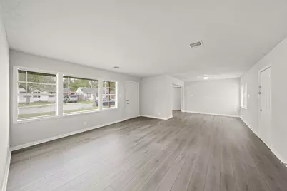 2253 Collier Street, Houston, TX 77023 - Photo 2